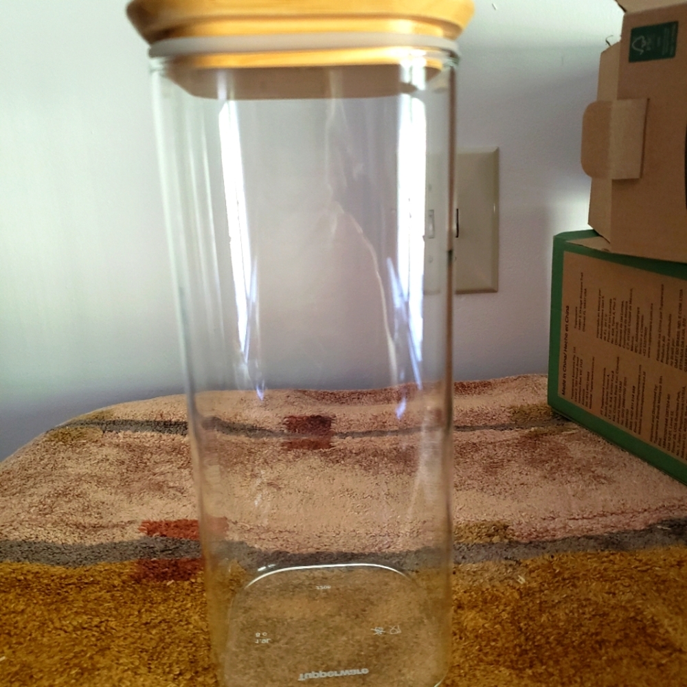 COPY - Tupperware glass and bamboo canister